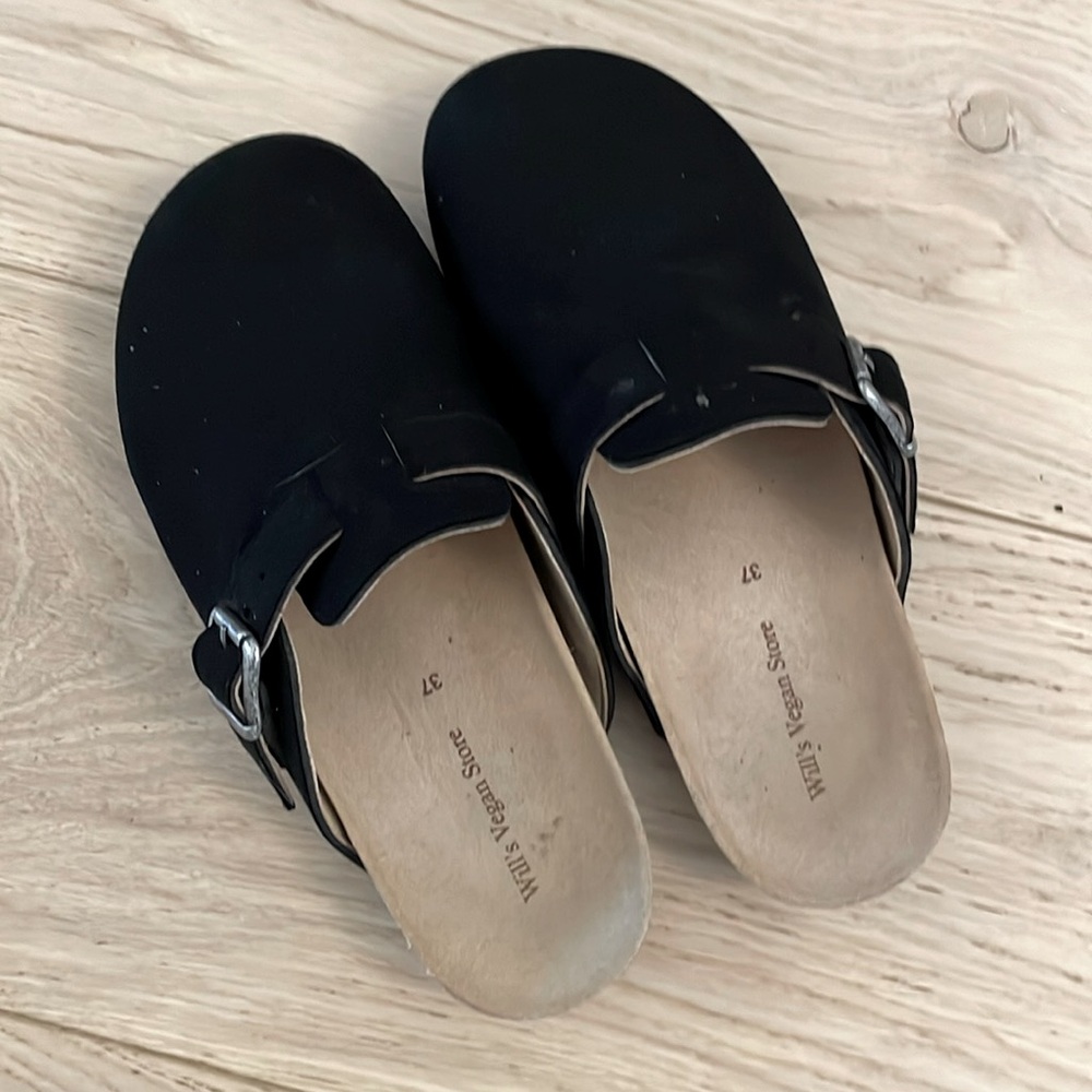 Will’s Vegan Store Mules